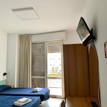 Hotel Telstar Rimini Dış mekan fotoğraf