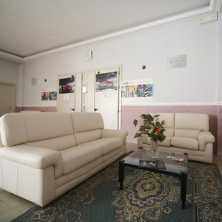 Hotel Telstar Rimini Oda fotoğraf